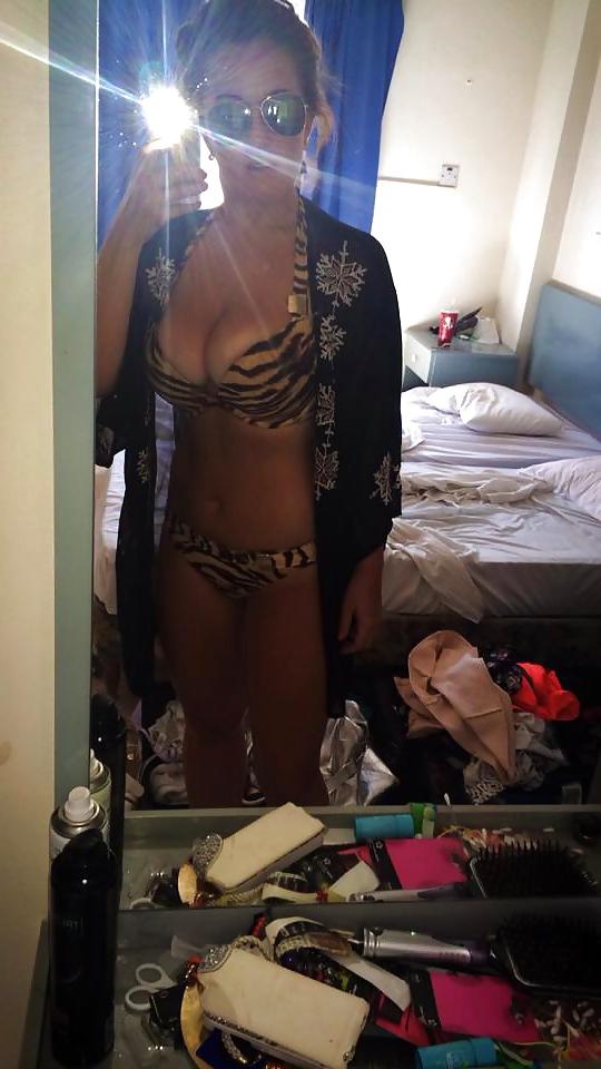 15P This girl loves Bukkake