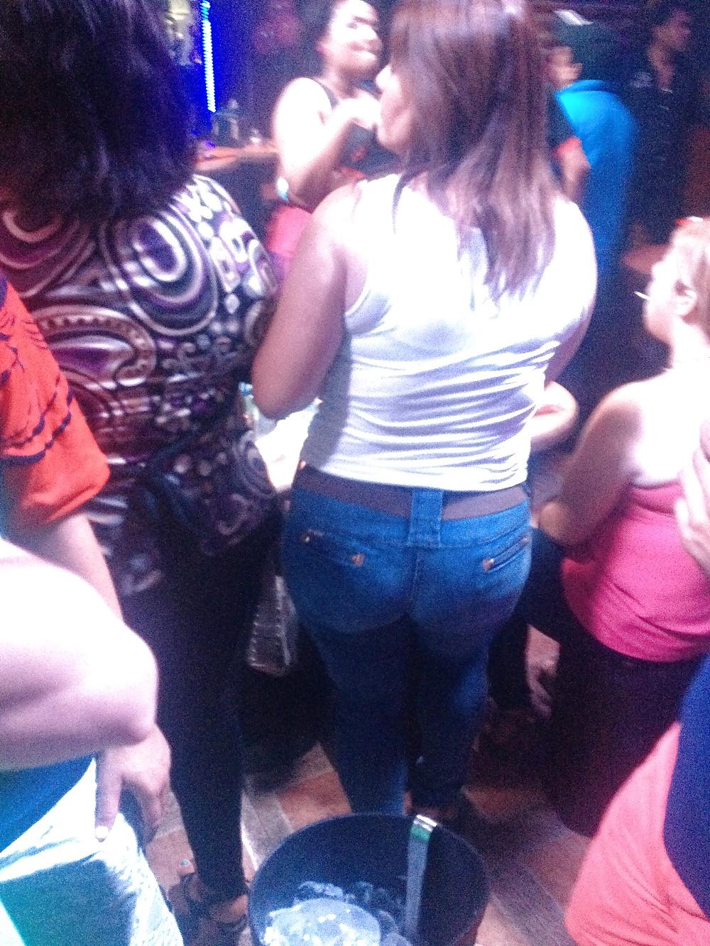 14P Candid Mexican Ass 2 (club + street)