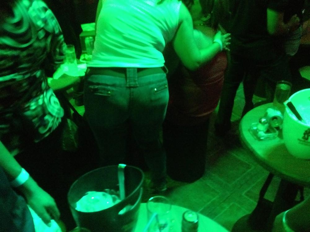 14P Candid Mexican Ass 2 (club + street)
