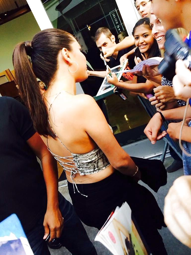 11P Selena Gomez - Tight Latin Slut for a Fuck