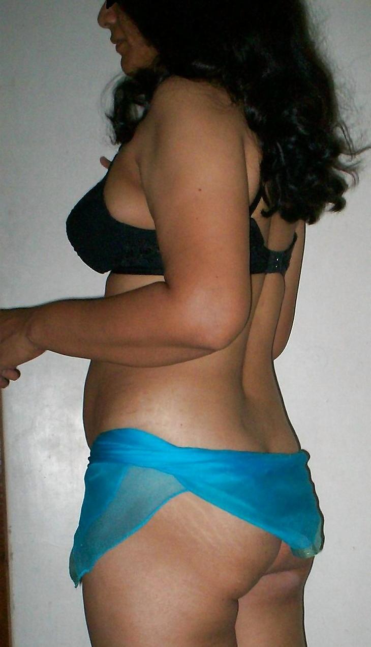 7P Wife in blue