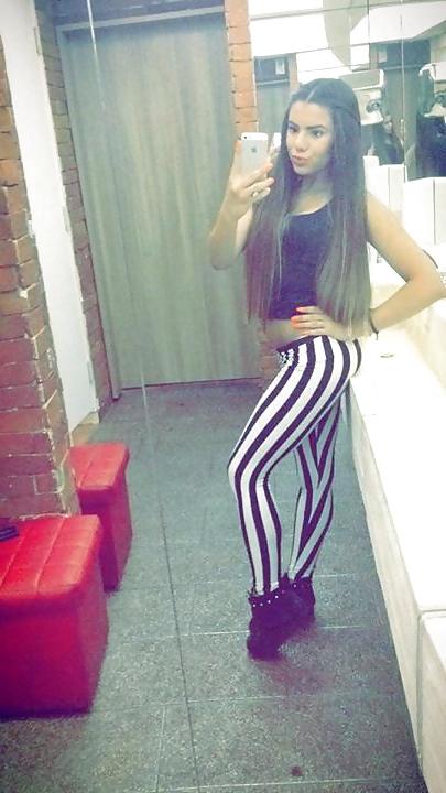 25P Flexible Bulgarian Slut Vanina