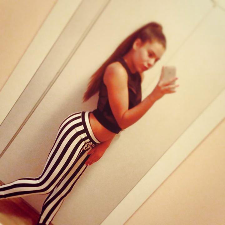 25P Flexible Bulgarian Slut Vanina