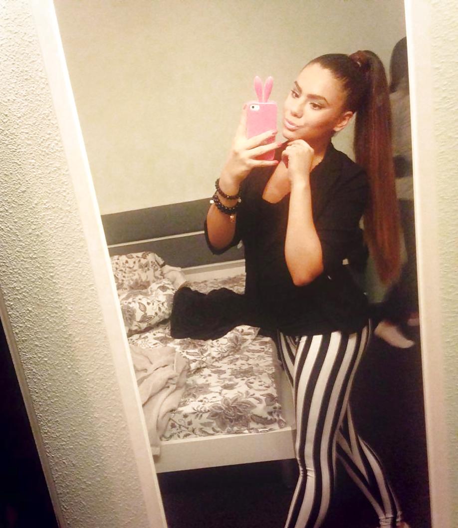 25P Flexible Bulgarian Slut Vanina