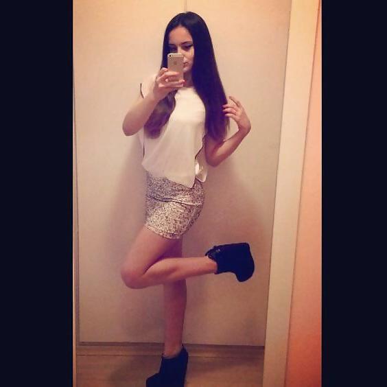25P Flexible Bulgarian Slut Vanina