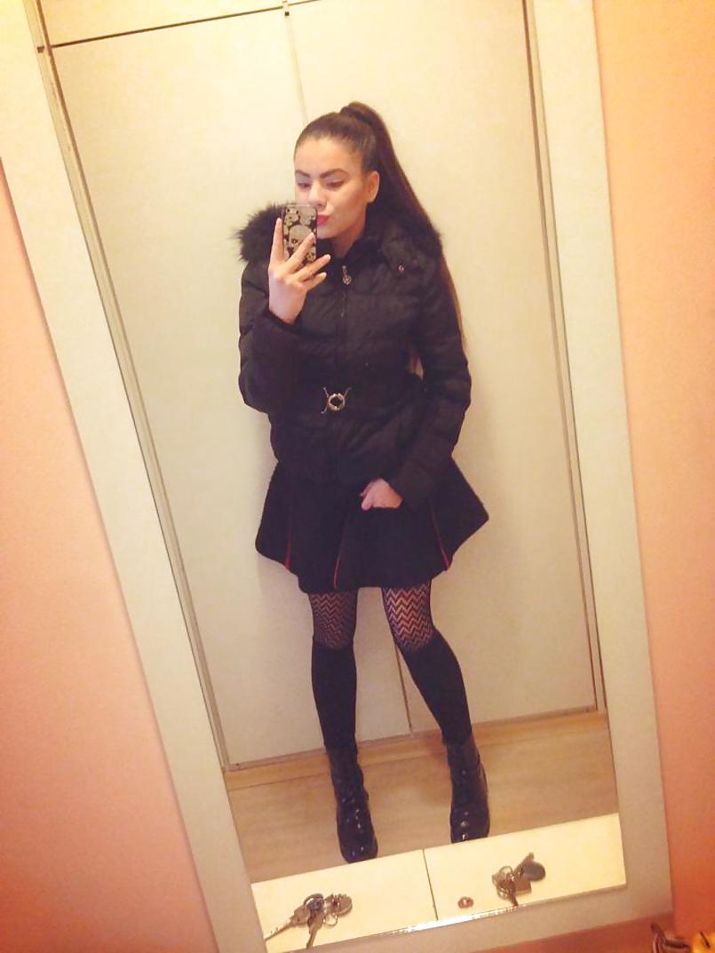 25P Flexible Bulgarian Slut Vanina