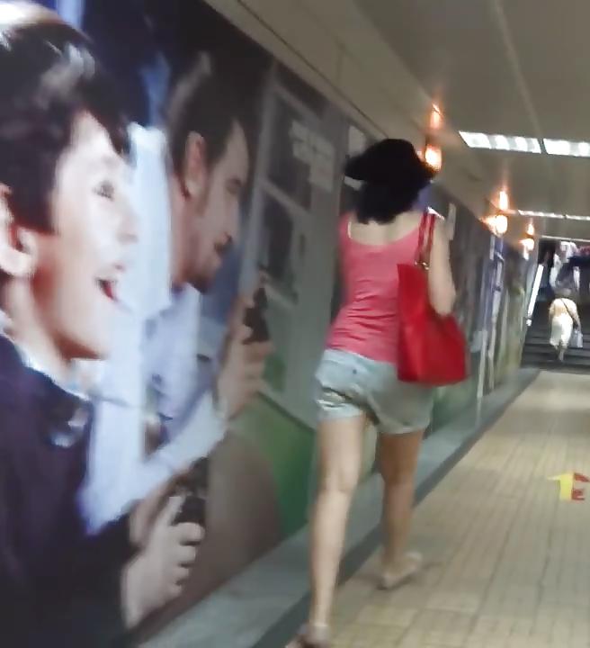 25P Spy old + young in subway and bus romanian
