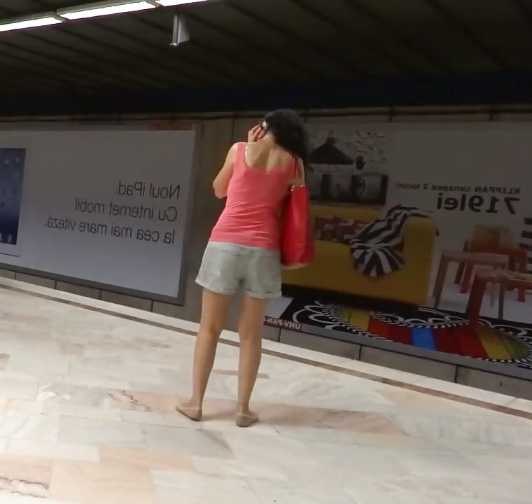 25P Spy old + young in subway and bus romanian