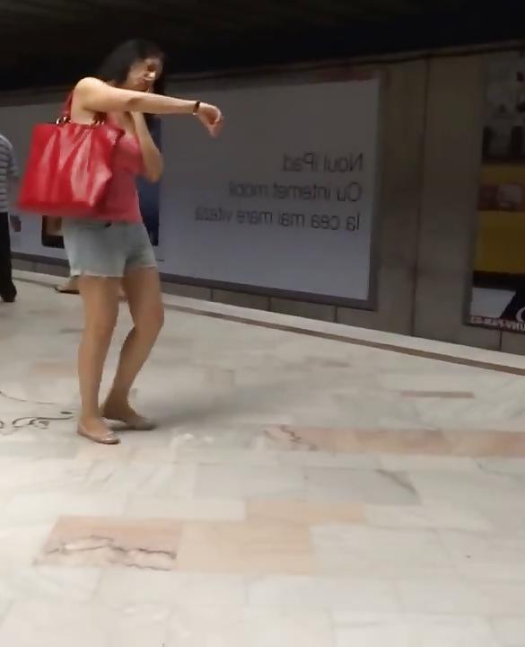 25P Spy old + young in subway and bus romanian