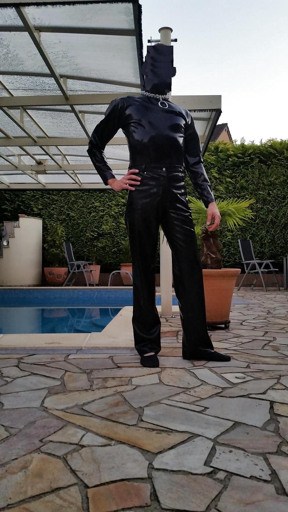 7P Latex outside