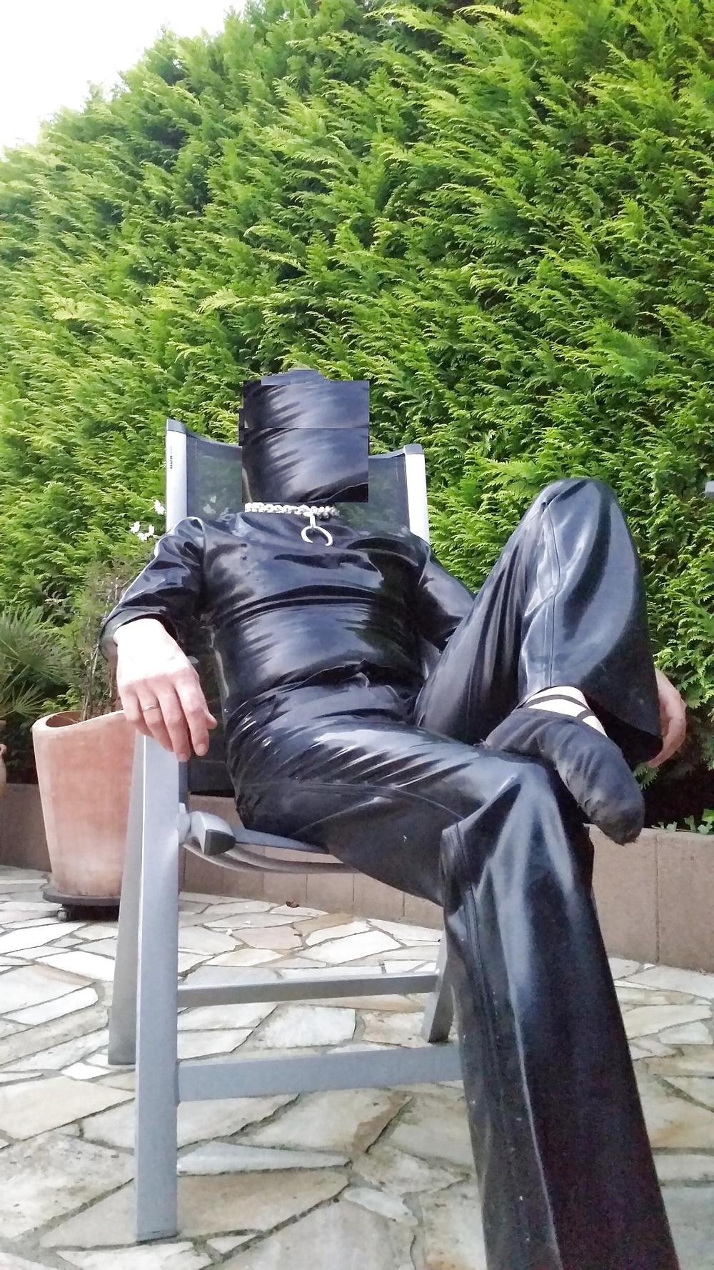 7P Latex outside