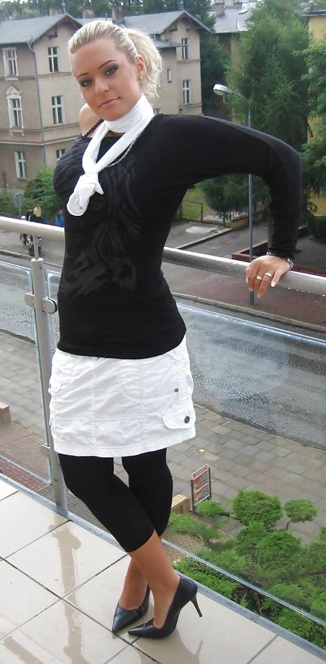 25P Nylon upskirt 24