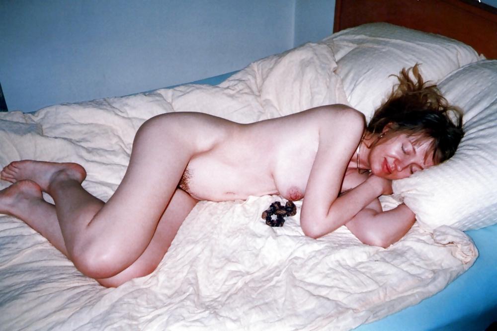 14P Saggy Sandy in bed