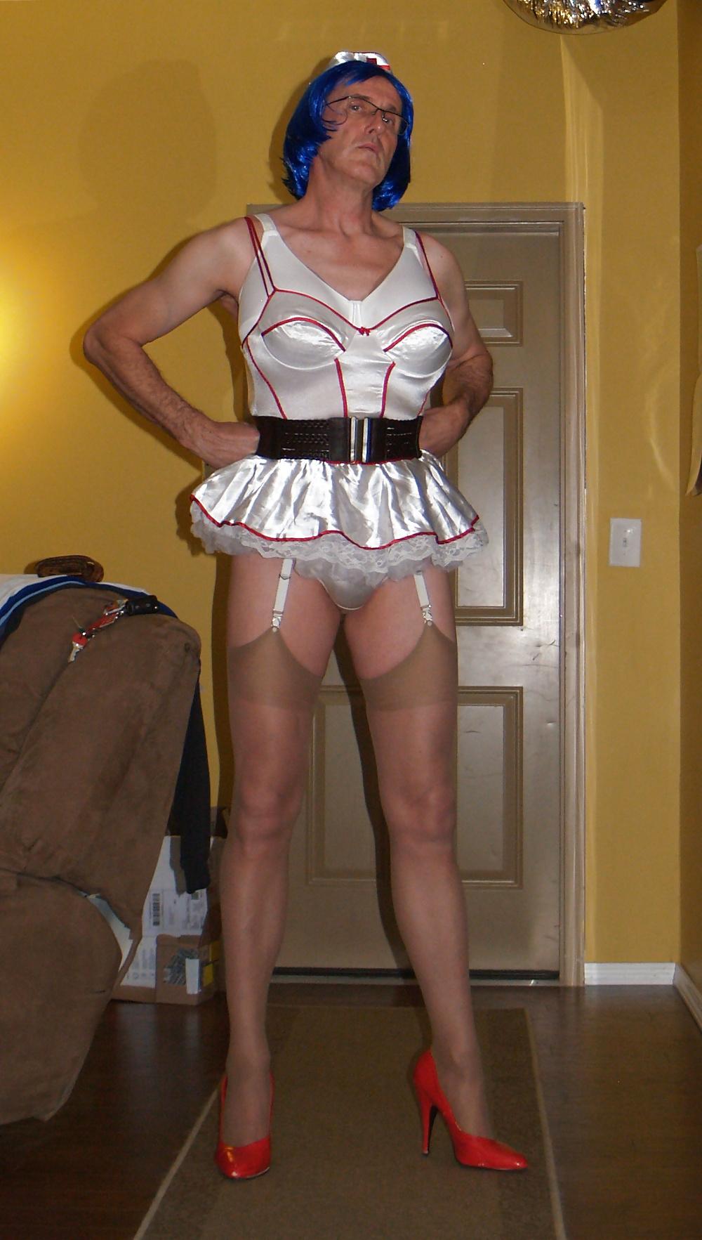 25P 20131112 Nurse outfit
