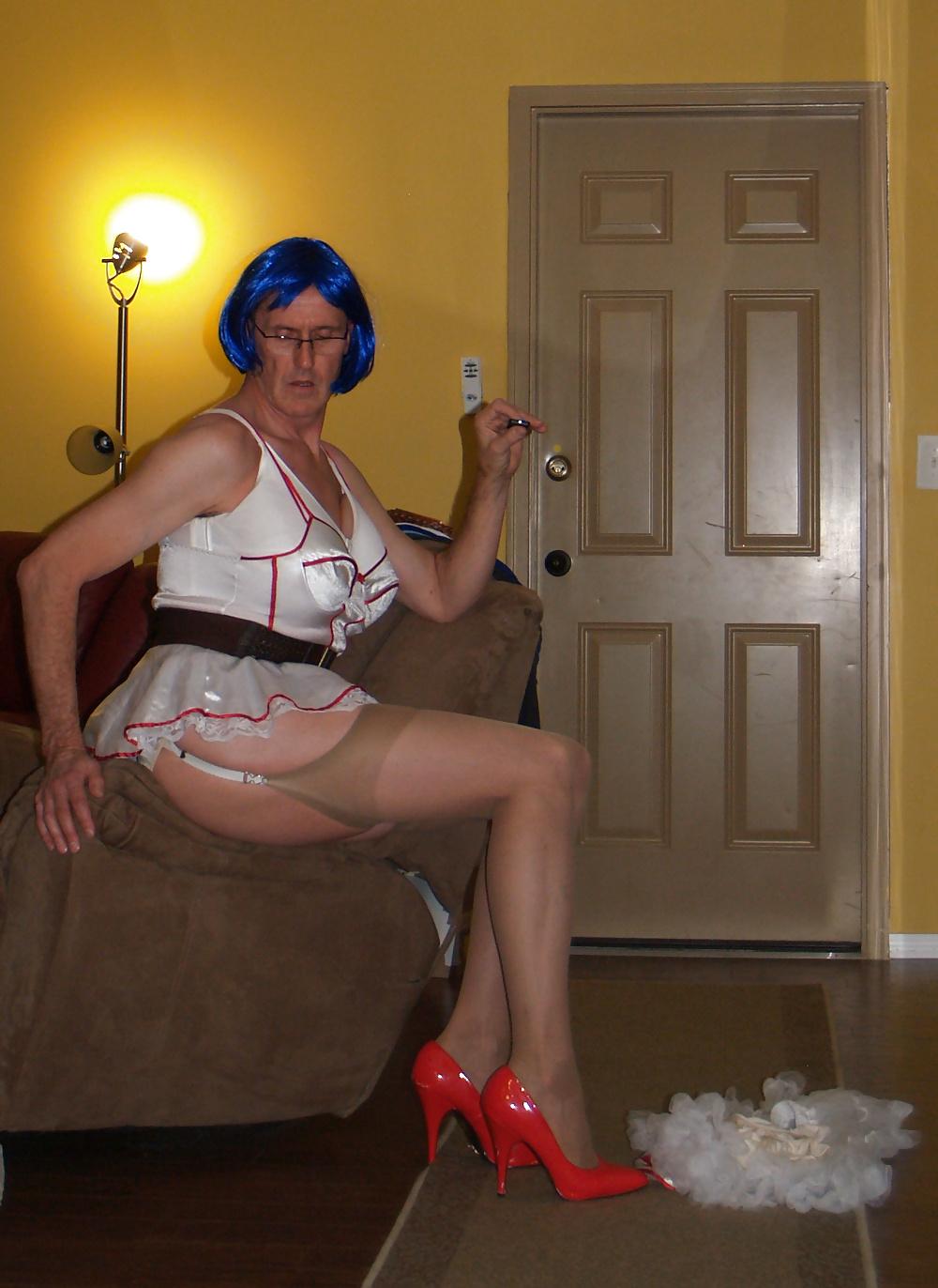 25P 20131112 Nurse outfit