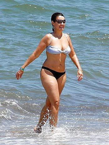20P Thick, Busty Latina M.I.L.F.s 5
