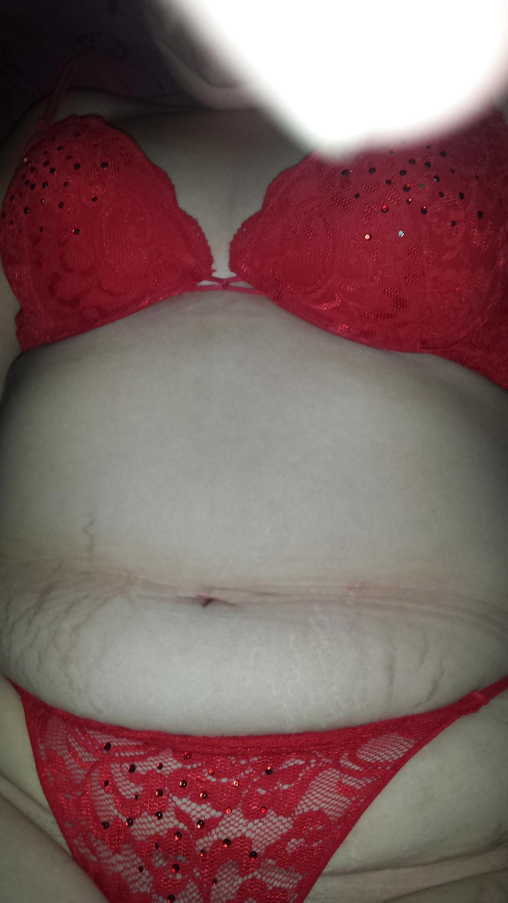 5P Wife in red undies
