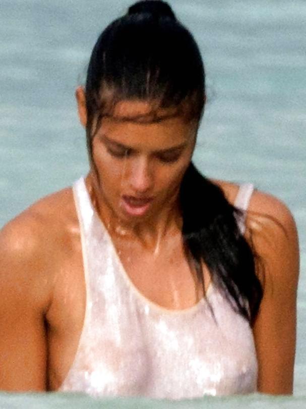9P Aadriana Lima (wet shirt)