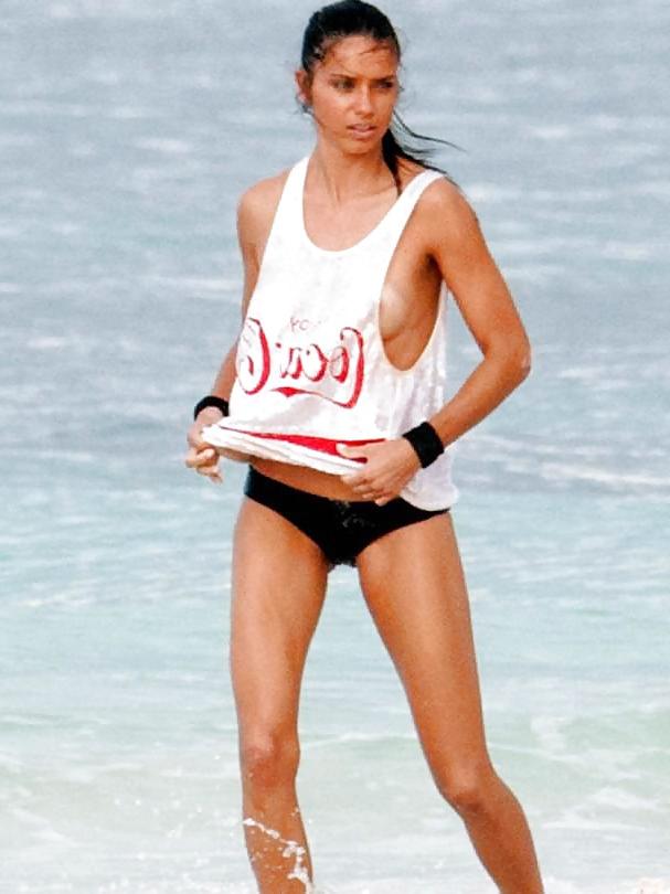 9P Aadriana Lima (wet shirt)