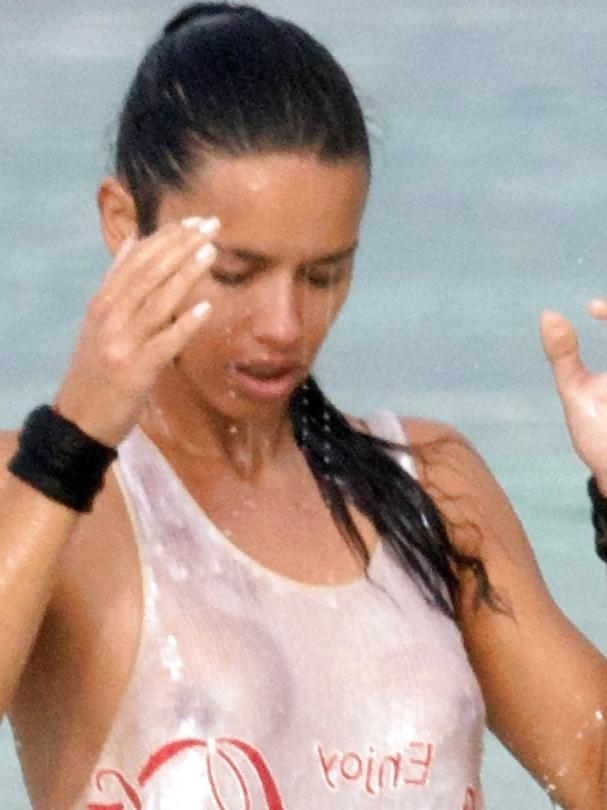 9P Aadriana Lima (wet shirt)
