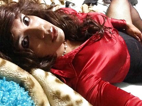 9P Lexi and her satin