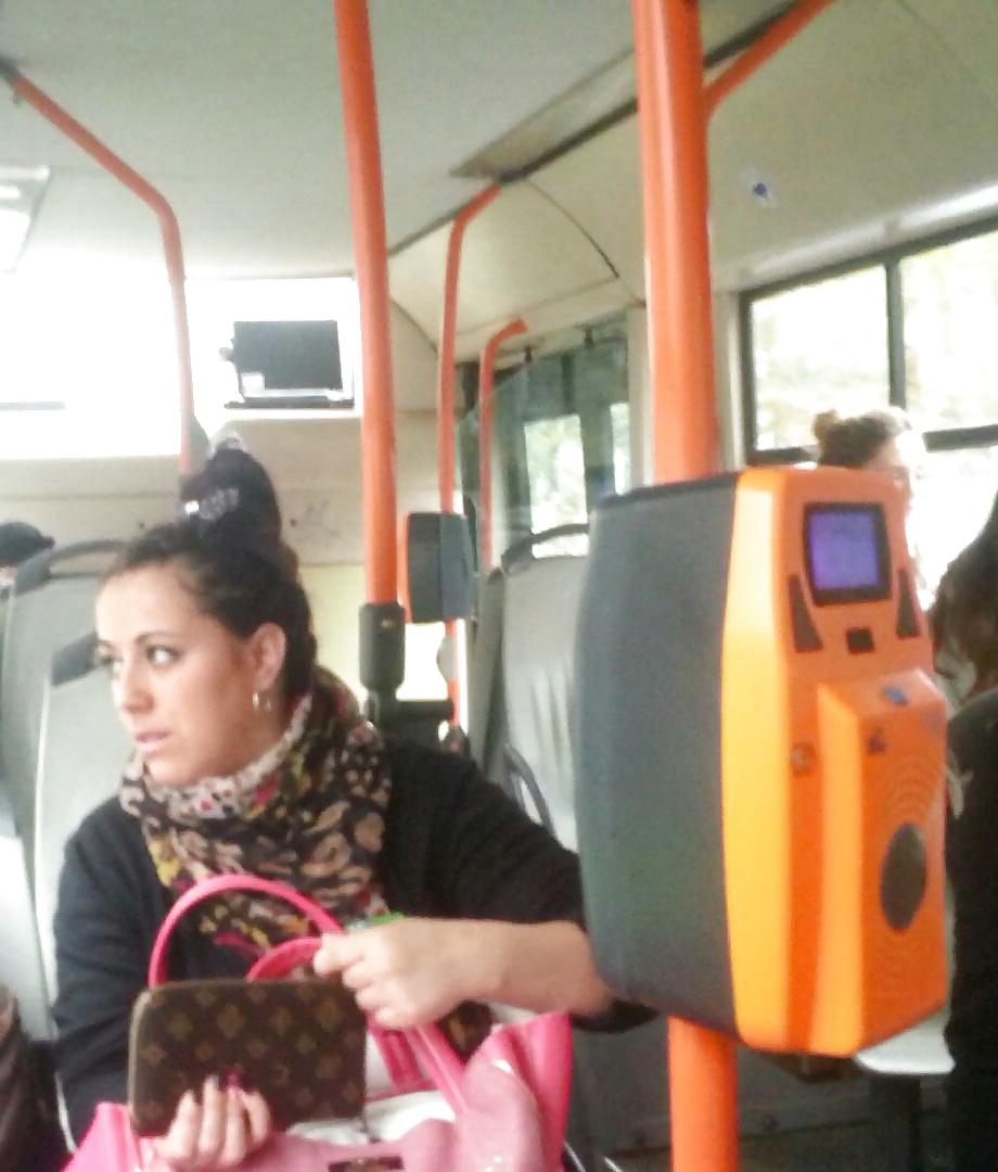 20P Spy sexy teens in bus romanian