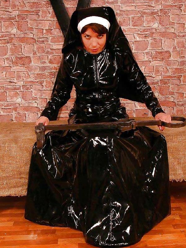 25P Femdom