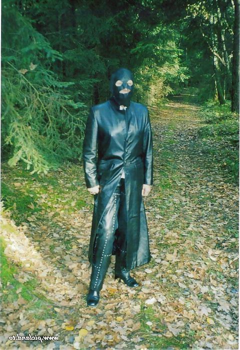 12P Here more lovly leather,latex,pvc fotos upload helle