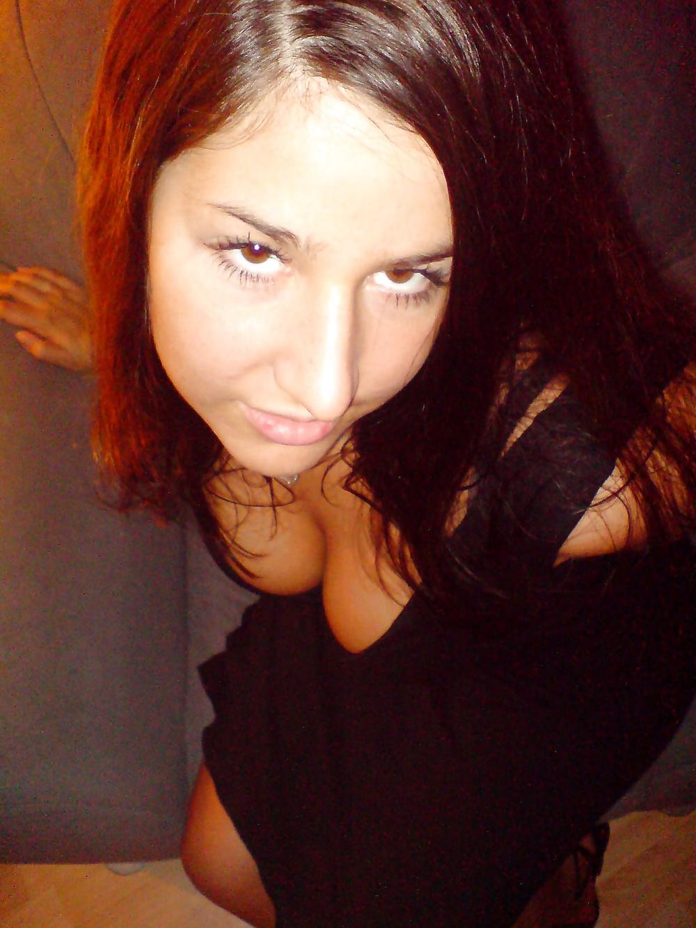21P Sexy Latina