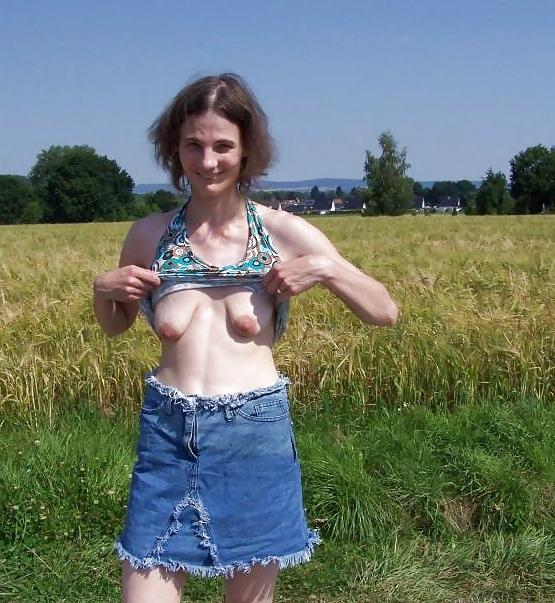 25P Les salopes ( saggy , hanger boobs )