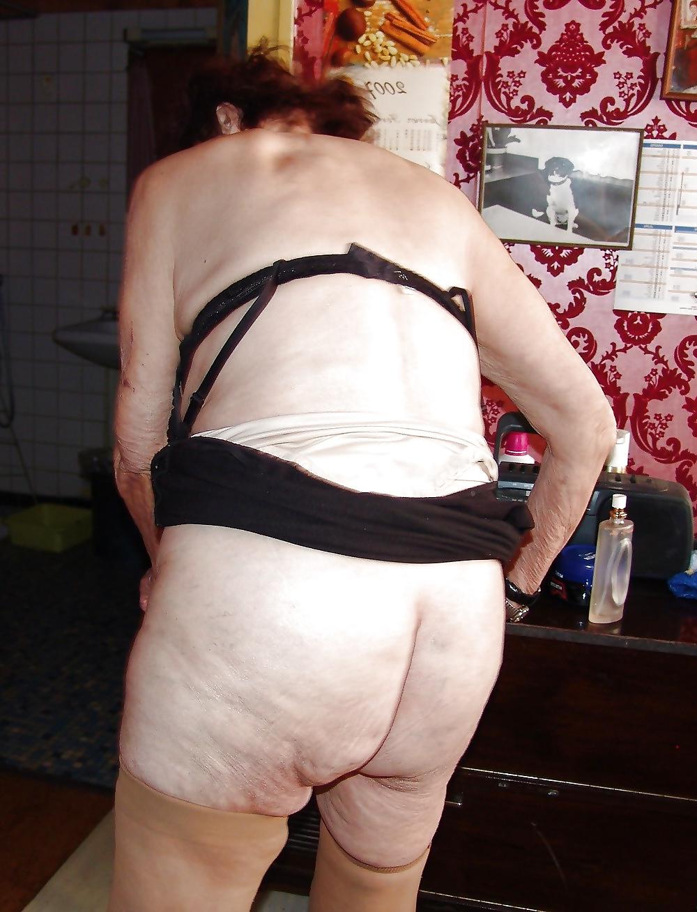 24P Divers mamies 5