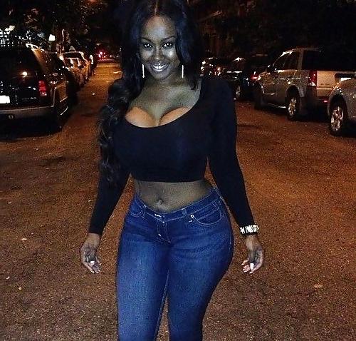 25P Hot Black Out Fit.