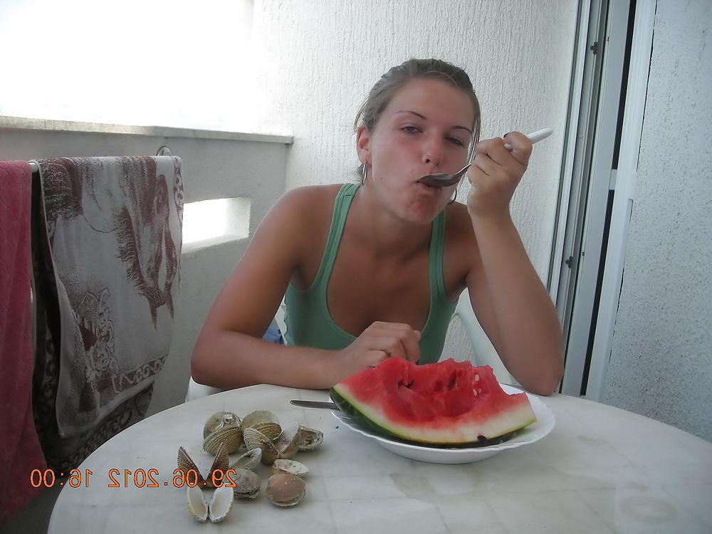 25P Halina & Hannah