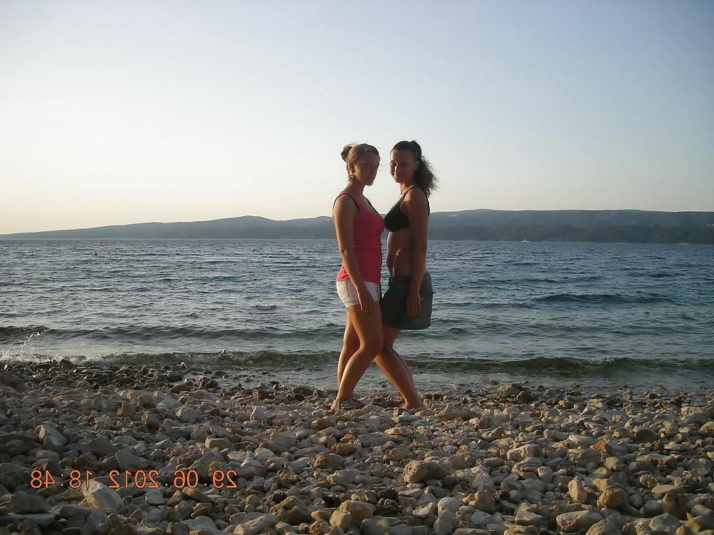 25P Halina & Hannah