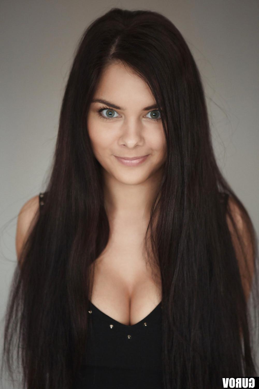 9P Busty russian slut