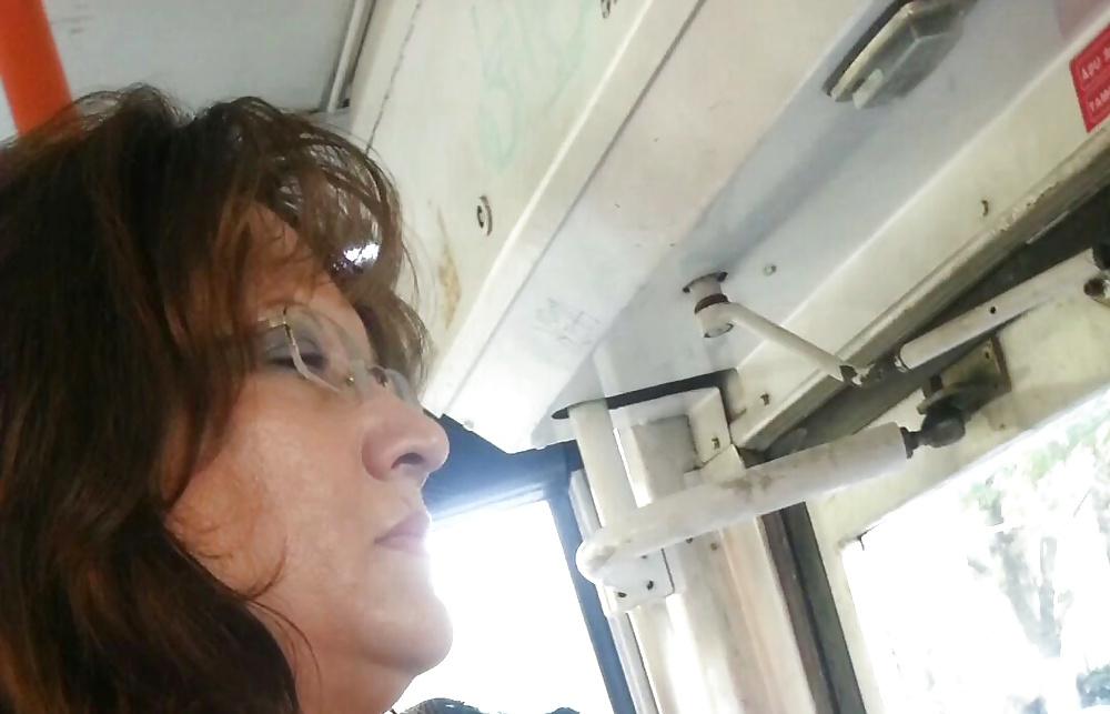 25P Spy sexy old + young ass and face in bus romanian