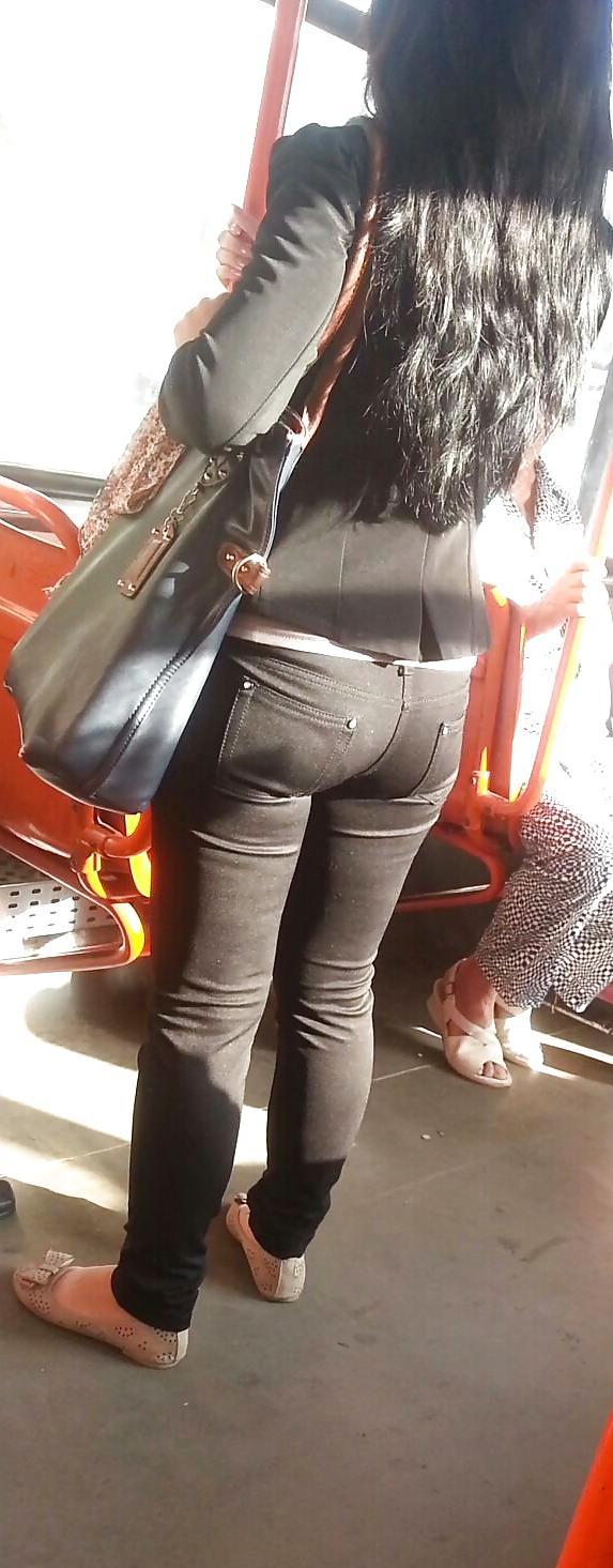25P Spy sexy old + young ass and face in bus romanian