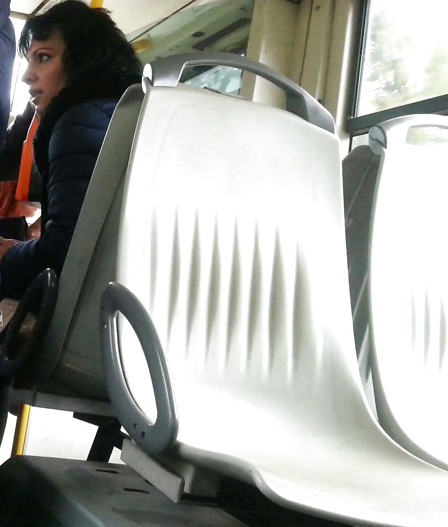 25P Spy sexy old + young ass and face in bus romanian