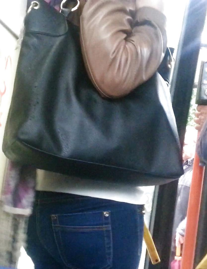 25P Spy sexy old + young ass and face in bus romanian