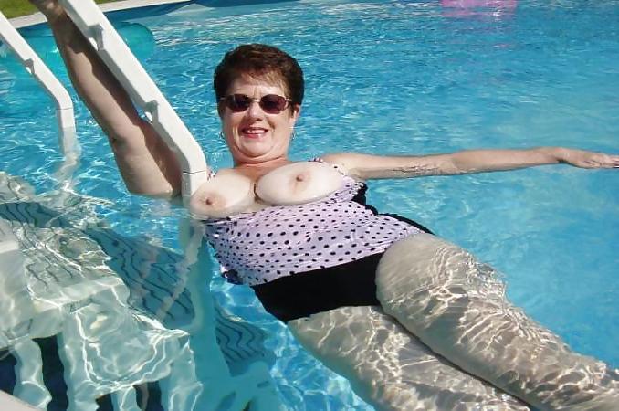 25P Webtastic Special: Granny Time Vol.166