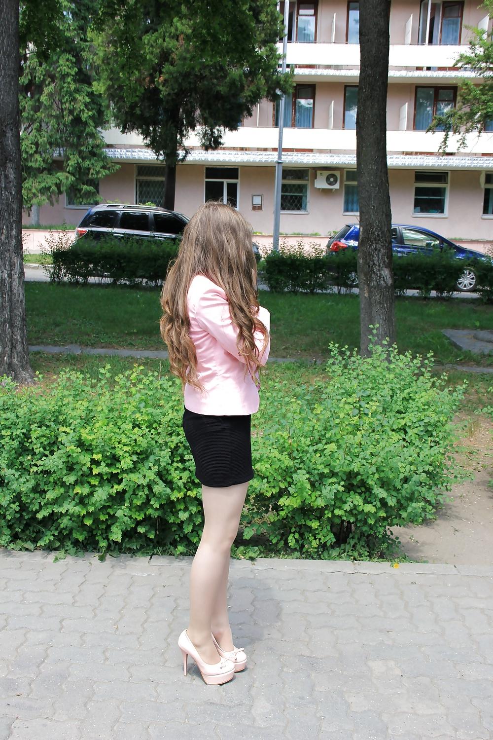 25P Nylon upskirt - STREET VIEW 4