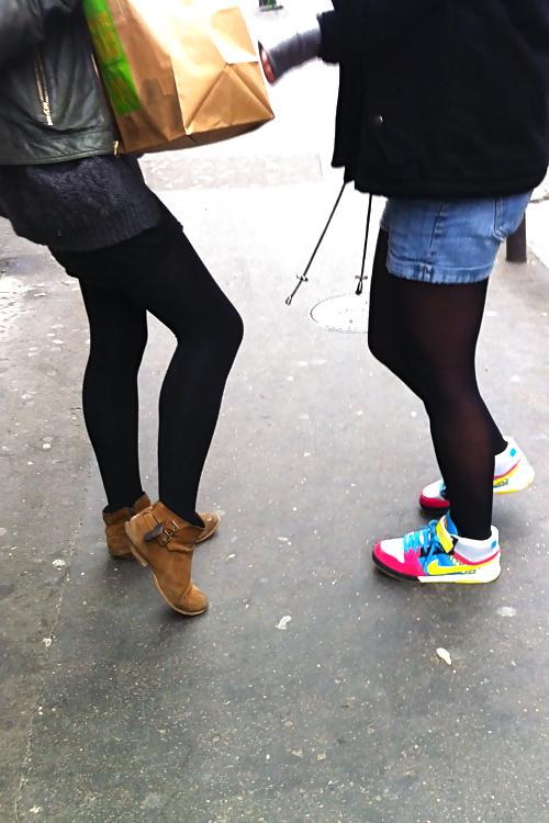 25P Nylon upskirt - STREET VIEW 4
