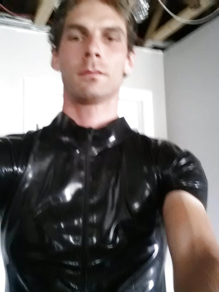 11P Moi en latex