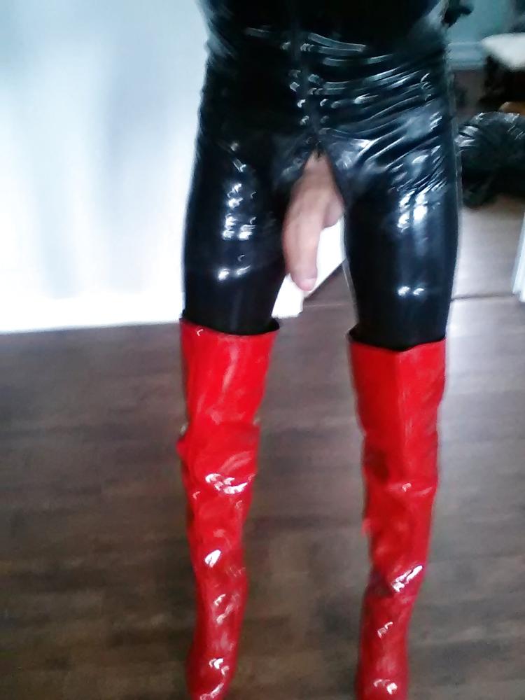 11P Moi en latex