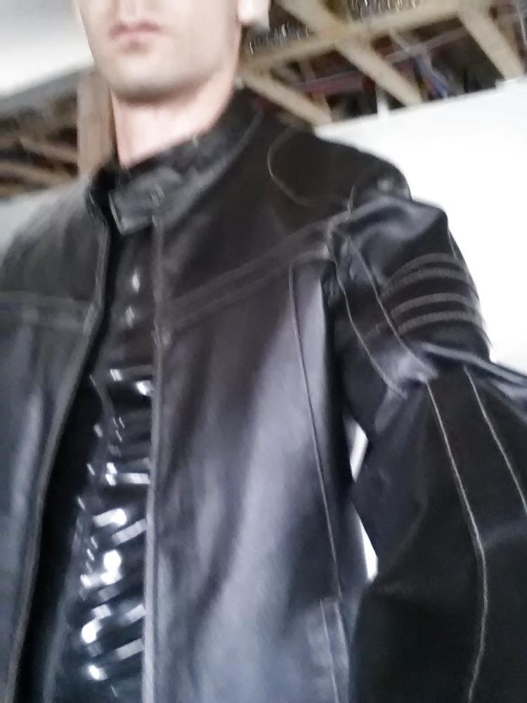 11P Moi en latex