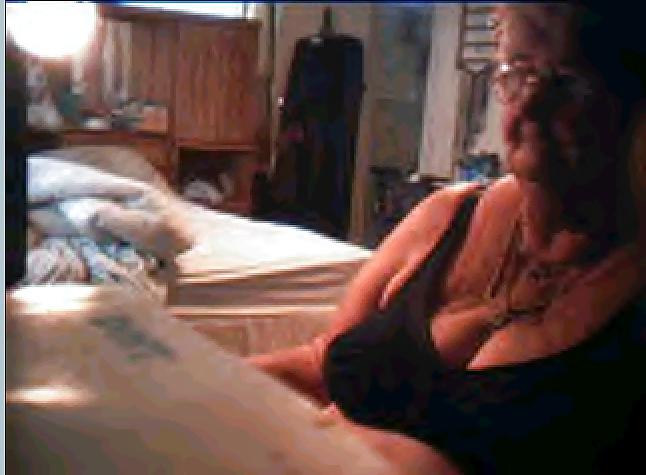 25P Webcam granny 3