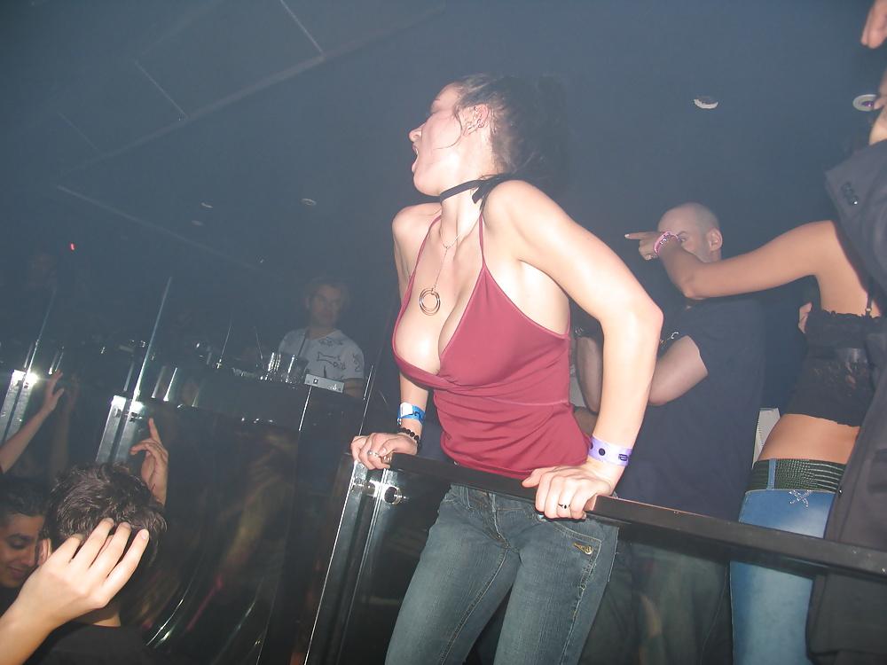 25P AT THE CLUB 2