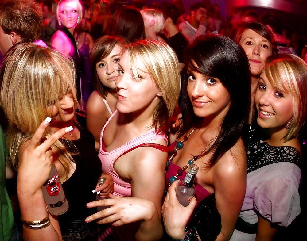 25P AT THE CLUB 2