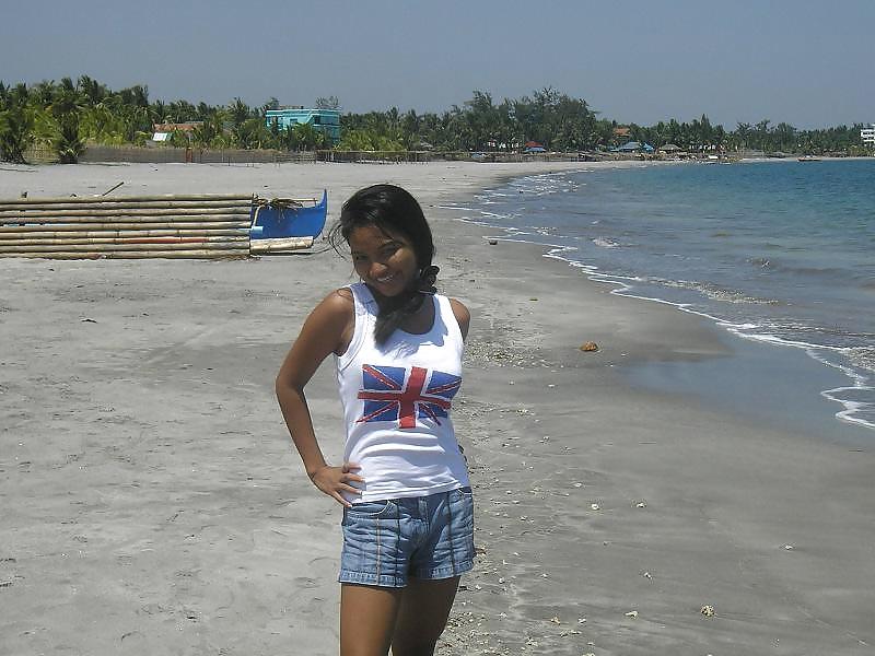 24P Marlyn- filipina bargirl