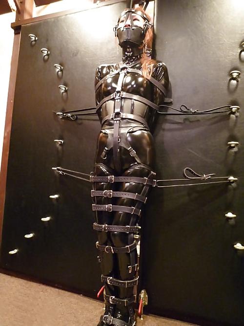 25P Fetish Hot Girls Shiny Latex 
